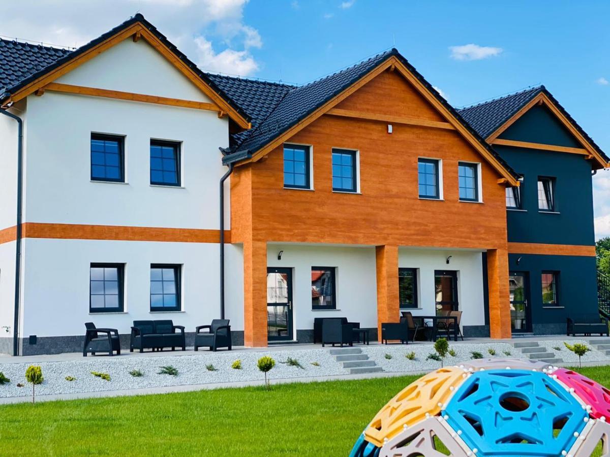 Wonder Home - Apartamenty Halo Karkonosze Z Ogrodem, Sezonowym Basenem, Placem Zabaw I Widokiem Na Sniezke - Zlokalizowane Blisko Karpacza Мислаковице Екстериор снимка